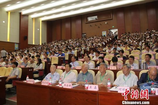 500位国内外专家学者齐聚新疆石河子探讨微灌发展方向