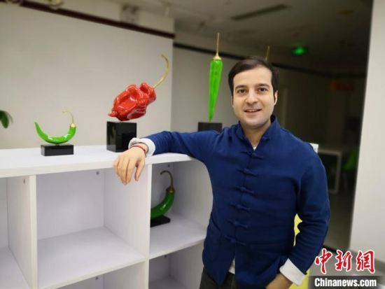 意大利小伙成都创业：用辣椒“搭桥”推广中国美食文化