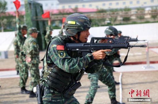 武警兵团指挥部首届“巅峰”特勤分队尖子暨参谋业务比武告捷