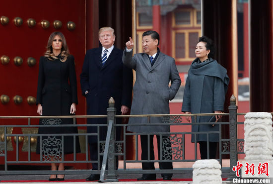 习近平和夫人彭丽媛陪同美国总统特朗普和夫人梅拉尼娅参观故宫博物院