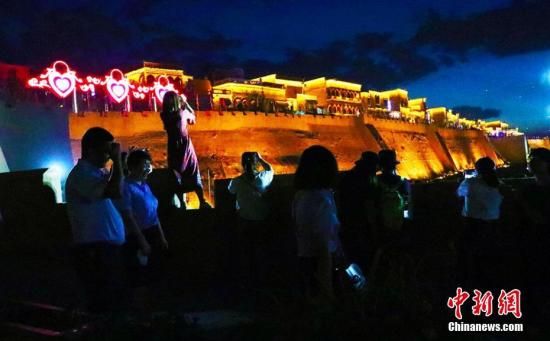 新疆“提档升级”打造全域旅游新版图