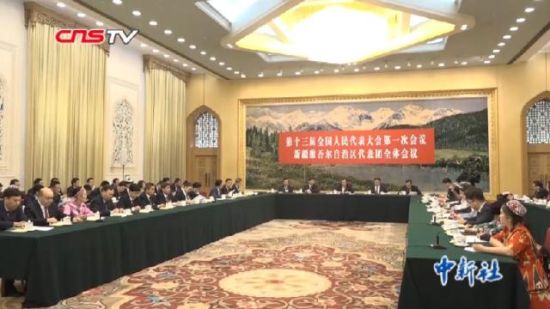 雪克来提·扎克尔:新疆形势非常稳定 人民生活不断向好