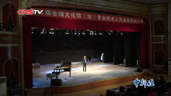 百名新疆文艺骨干齐聚哈密“秀”才艺