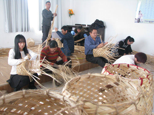 第十师一八二团芦苇杆成为今冬职工眼中“香饽饽”