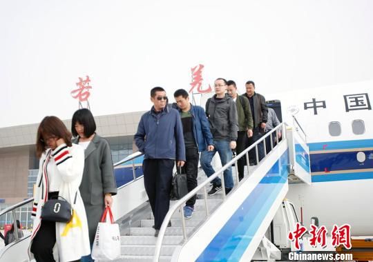新疆若羌楼兰机场通航 结束无民用航空机场的历史