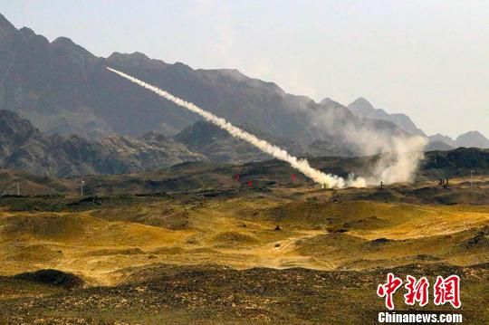 中国导弹兵“晴空”项目综合赛表现赢得观众阵阵掌声