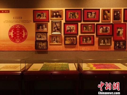 “进疆女兵风采展”在广州开幕 百余件文物亮相