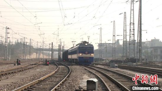 云南国际陆海贸易新通道运量回暖 拉动进出口贸易